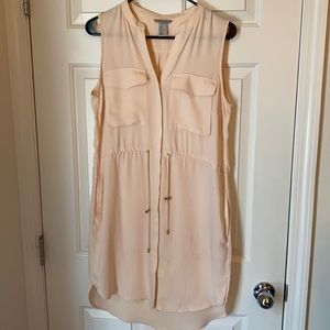 Casual flowy baby pink dress
